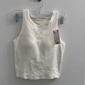 NWT Uniqlo ribbed cropped bra top